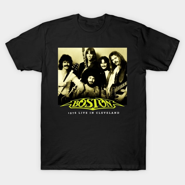 boston 1976 T-Shirt by anto veteran